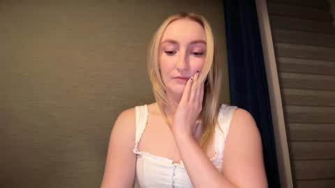 Snapshot of zaraallure chatting on 30, 7, 2026 zaraallure online show from 30, 7, 2026