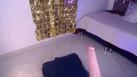 Zara online show from 30, 1, 2025