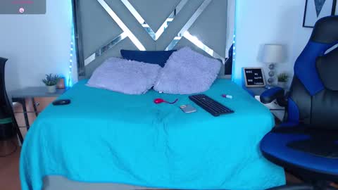 zaradames_ online show from 14, 2, 2025