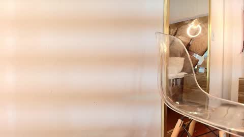 Zarah Andrews online show from 12, 9, 2025