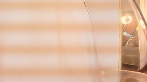 Zarah Andrews online show from 25, 9, 2025