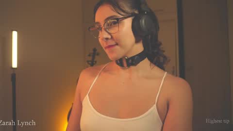 Miss Lynch   Next show  2911 online show from 15, 4, 2026