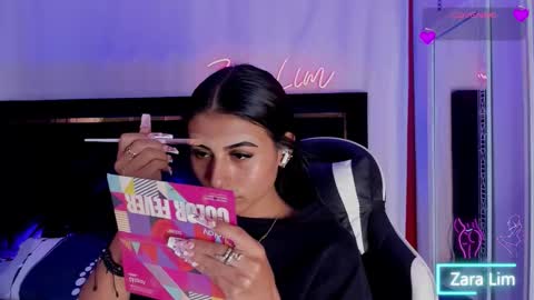 Zara Lim  online show from 30, 10, 2025