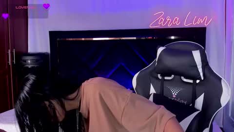 Zara Lim  online show from 24, 11, 2025