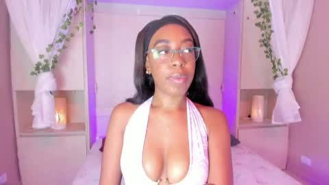 Snapshot of zaraprescott chatting on 28, 4, 2026 SARA online show from 28, 4, 2026