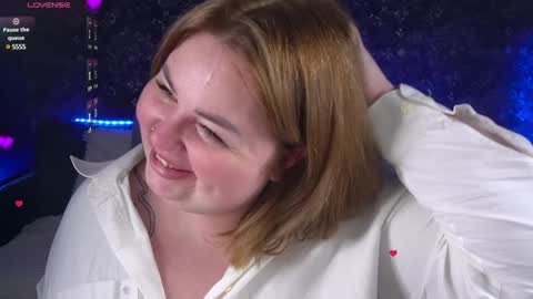 Snapshot of zarareign_ chatting on 14, 12, 2024 Lola online show from 14, 12, 2024