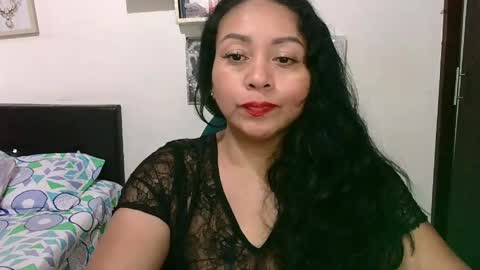 Snapshot of zaray_45bella chatting on 7, 6, 2026 zaray online show from 7, 6, 2026