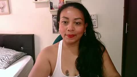 Snapshot of zaray_45bella chatting on 28, 6, 2026 zaray online show from 28, 6, 2026