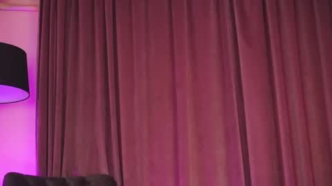 zariaavera online show from 8, 5, 2026