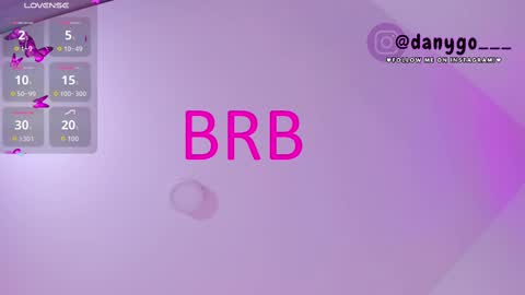 Snapshot of zarianaevanz chatting on 12, 9, 2025 Zariana online show from 12, 9, 2025