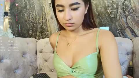 Snapshot of zayda_ chatting on 4, 3, 2025 Zayda online show from 4, 3, 2025