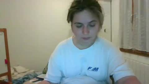 Snapshot of zazbella chatting on 2, 4, 2026 zazbella online show from 2, 4, 2026