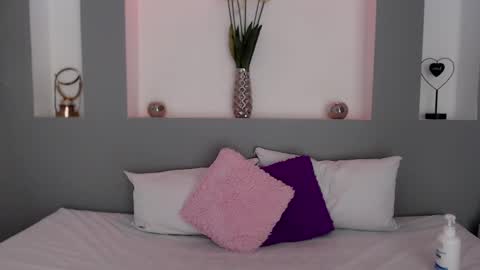 Snapshot of zean_lee chatting on 19, 2, 2025 Karolyne online show from 19, 2, 2025