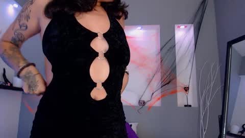 Snapshot of zean_lee chatting on 19, 10, 2025 Karolyne online show from 19, 10, 2025