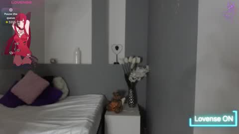 Snapshot of zean_lee chatting on 27, 11, 2025 Karolyne online show from 27, 11, 2025