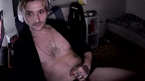 Snapshot of zeddazed1992 chatting on 17, 2, 2025 NaughtyOone online show from 17, 2, 2025