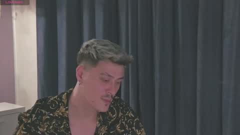 Snapshot of zedmihai chatting on 2, 12, 2025 Zed online show from 2, 12, 2025