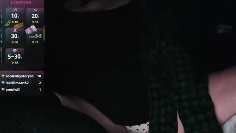 Snapshot of zeemomdalorian chatting on 10, 4, 2026 Zee online show from 10, 4, 2026