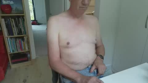 zeep16 online show from 9, 9, 2025