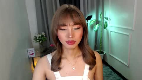 zelainalovetocum online show from 2, 2, 2025