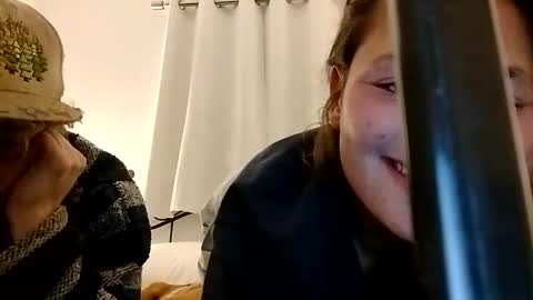 Snapshot of zellelajay2009 chatting on 11, 2, 2025 KENDAL Kaylee online show from 11, 2, 2025