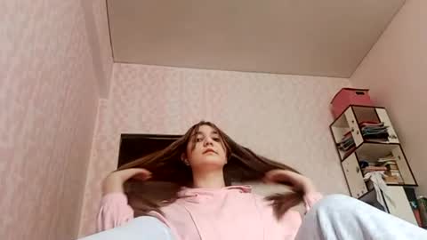 zeniabrossoit online show from 26, 3, 2026