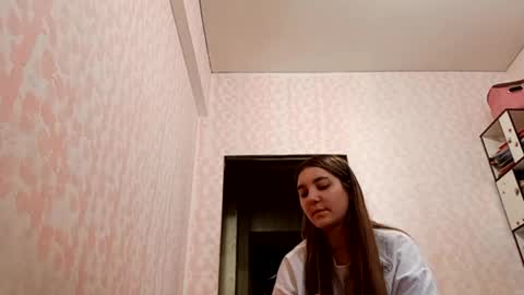 zeniabrossoit online show from 4, 4, 2026