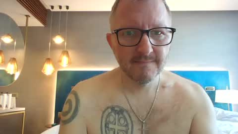 Snapshot of zenlem chatting on 5, 5, 2026 zenlem online show from 5, 5, 2026