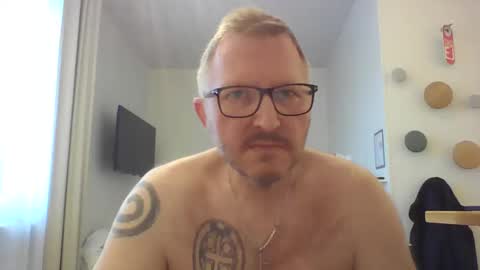Snapshot of zenlem chatting on 18, 5, 2026 zenlem online show from 18, 5, 2026