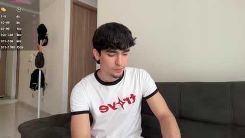 Snapshot of zenn_rush chatting on 15, 9, 2025 Zenn online show from 15, 9, 2025