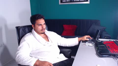 zenobaro online show from 6, 2, 2025