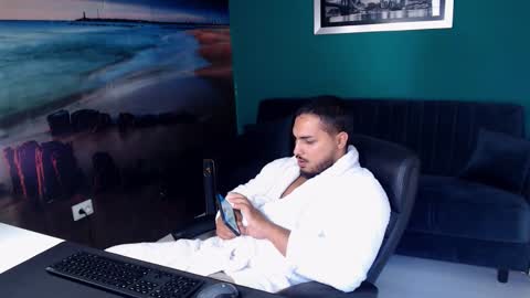 zenobaro online show from 12, 10, 2025