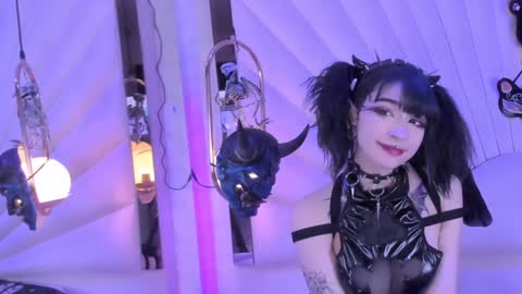    online show from 10, 12, 2024