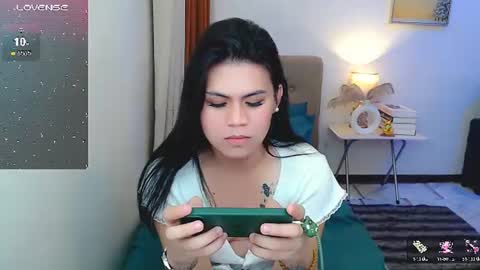 Snapshot of zephyraaaaa chatting on 22, 7, 2026 zephyraaaaa online show from 22, 7, 2026
