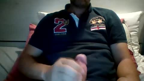 Snapshot of zeus00811 chatting on 10, 9, 2025 zeus online show from 10, 9, 2025