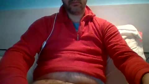 Snapshot of zeus00811 chatting on 24, 10, 2025 zeus online show from 24, 10, 2025