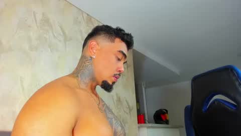 Snapshot of zeus_strong93 chatting on 15, 6, 2026 zeus strong online show from 15, 6, 2026