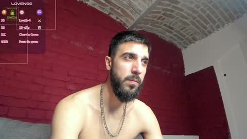 Snapshot of zeyn_edwards chatting on 29, 4, 2026 ZEYN online show from 29, 4, 2026