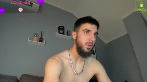 Snapshot of zeyn_edwards chatting on 26, 6, 2026 ZEYN online show from 26, 6, 2026