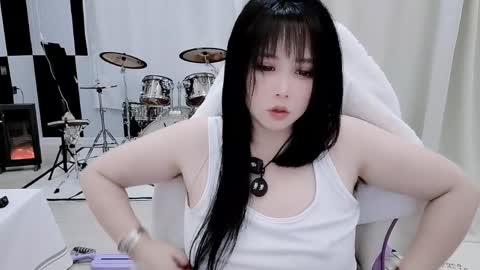 zhen online show from 15, 4, 2026