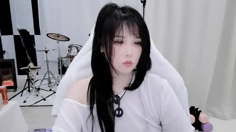 zhen online show from 25, 4, 2026