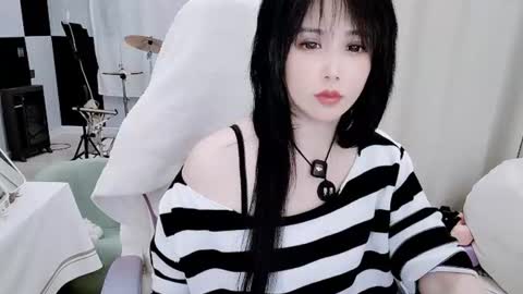 Snapshot of zhen0 chatting on 29, 7, 2026 zhen online show from 29, 7, 2026