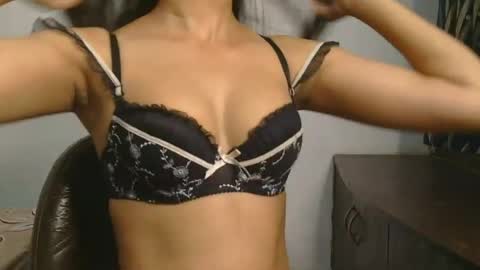 Snapshot of ziyaa_1 chatting on 22, 6, 2026 Ziyaa online show from 22, 6, 2026