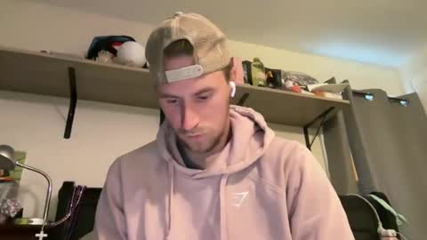 Gregm0419 online show from 16, 10, 2025