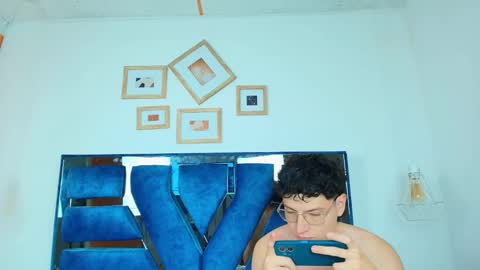 Zoe and dylan  online show from 14, 1, 2026