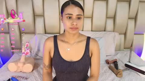 Snapshot of zoe_barlove chatting on 1, 6, 2026 Your new obsession online show from 1, 6, 2026