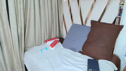 Zoe online show from 19, 9, 2025