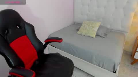 ZOE  online show from 22, 11, 2025