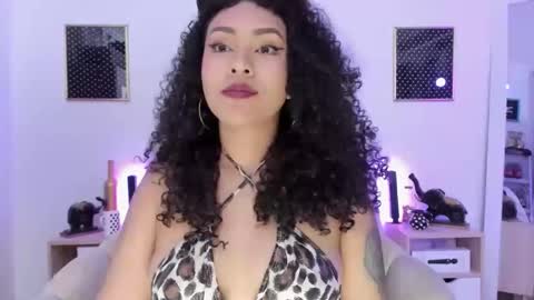 Zoe Gruber online show from 29, 9, 2025