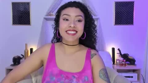 Zoe Gruber online show from 4, 10, 2025